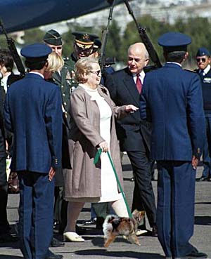With Secretary of State Albright - 23371 Bytes